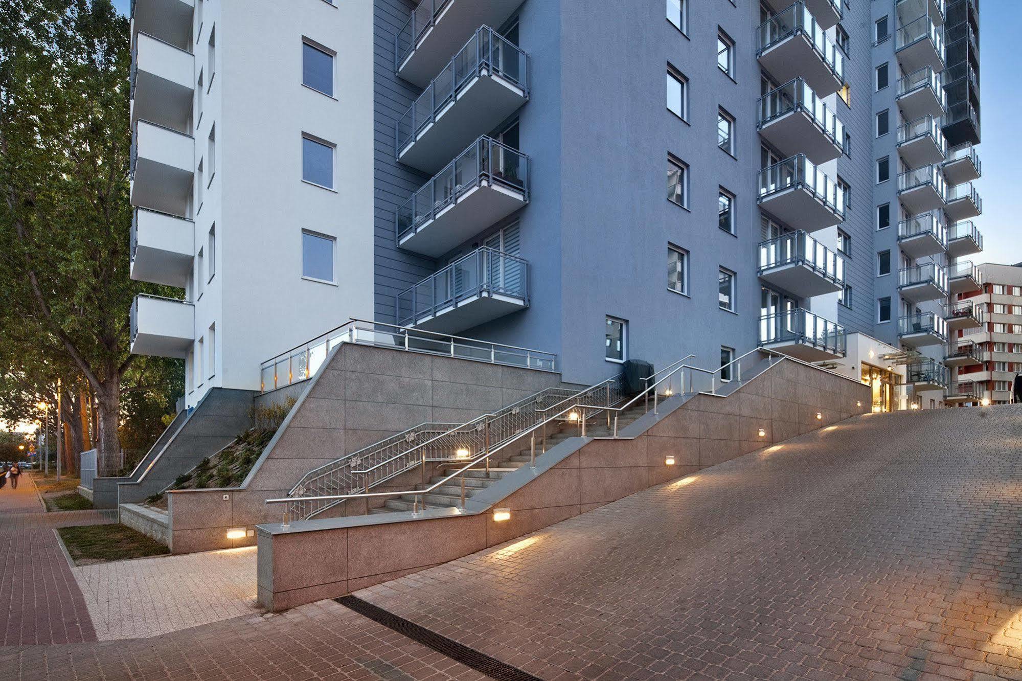 Irs Royal Apartments Apartamenty Irs Trzy Zagle غدانسك المظهر الخارجي الصورة