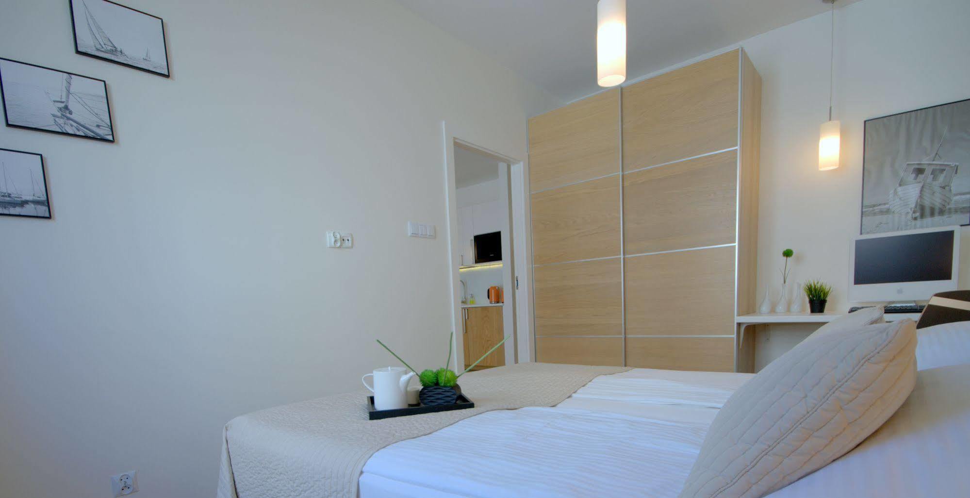Irs Royal Apartments Apartamenty Irs Trzy Zagle غدانسك المظهر الخارجي الصورة