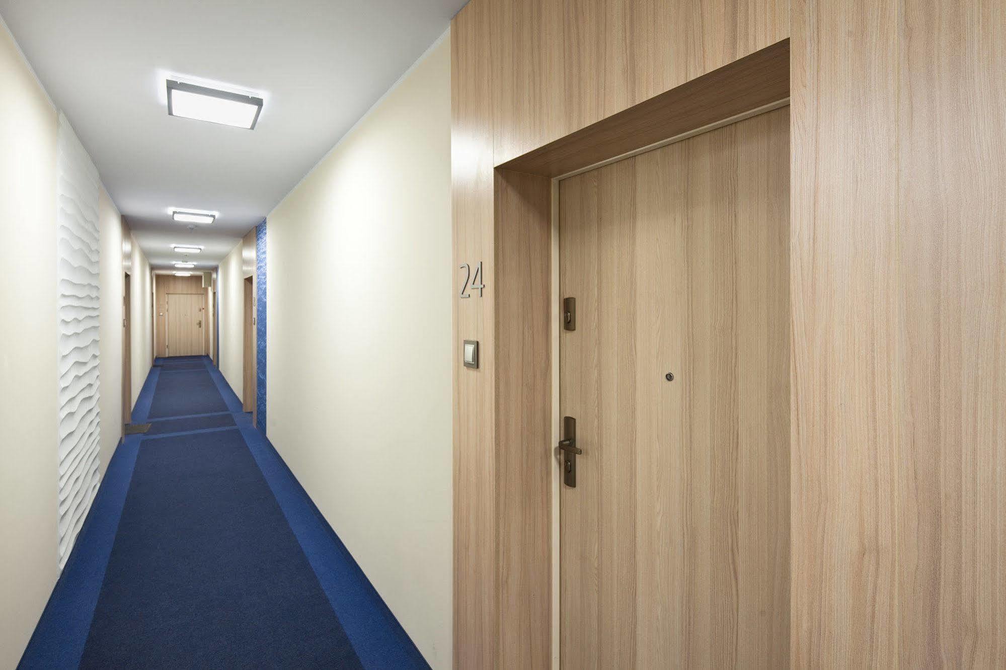Irs Royal Apartments Apartamenty Irs Trzy Zagle غدانسك المظهر الخارجي الصورة
