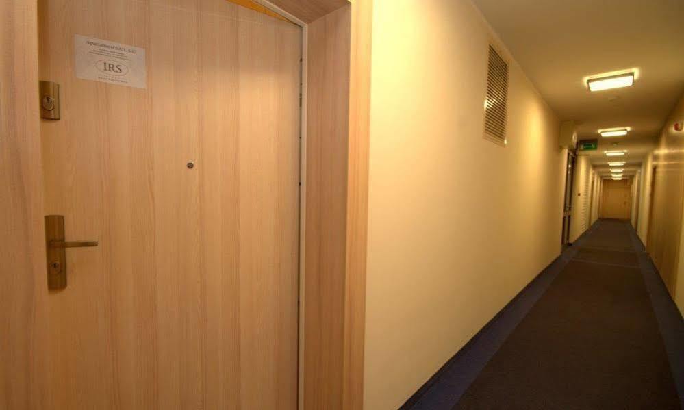Irs Royal Apartments Apartamenty Irs Trzy Zagle غدانسك المظهر الخارجي الصورة